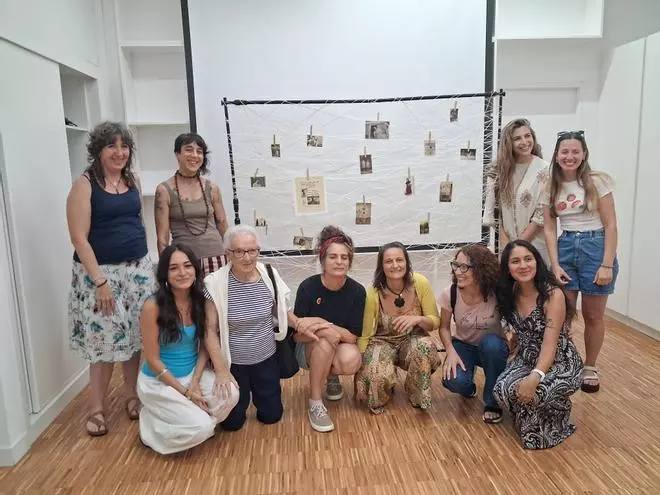 Club de bordado: agulla e fío para resignificar  memoria dende a óptica feminina