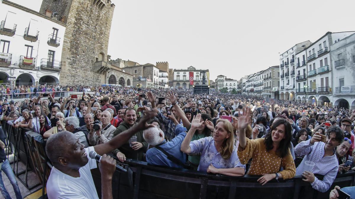 Público en Womad Cáceres.