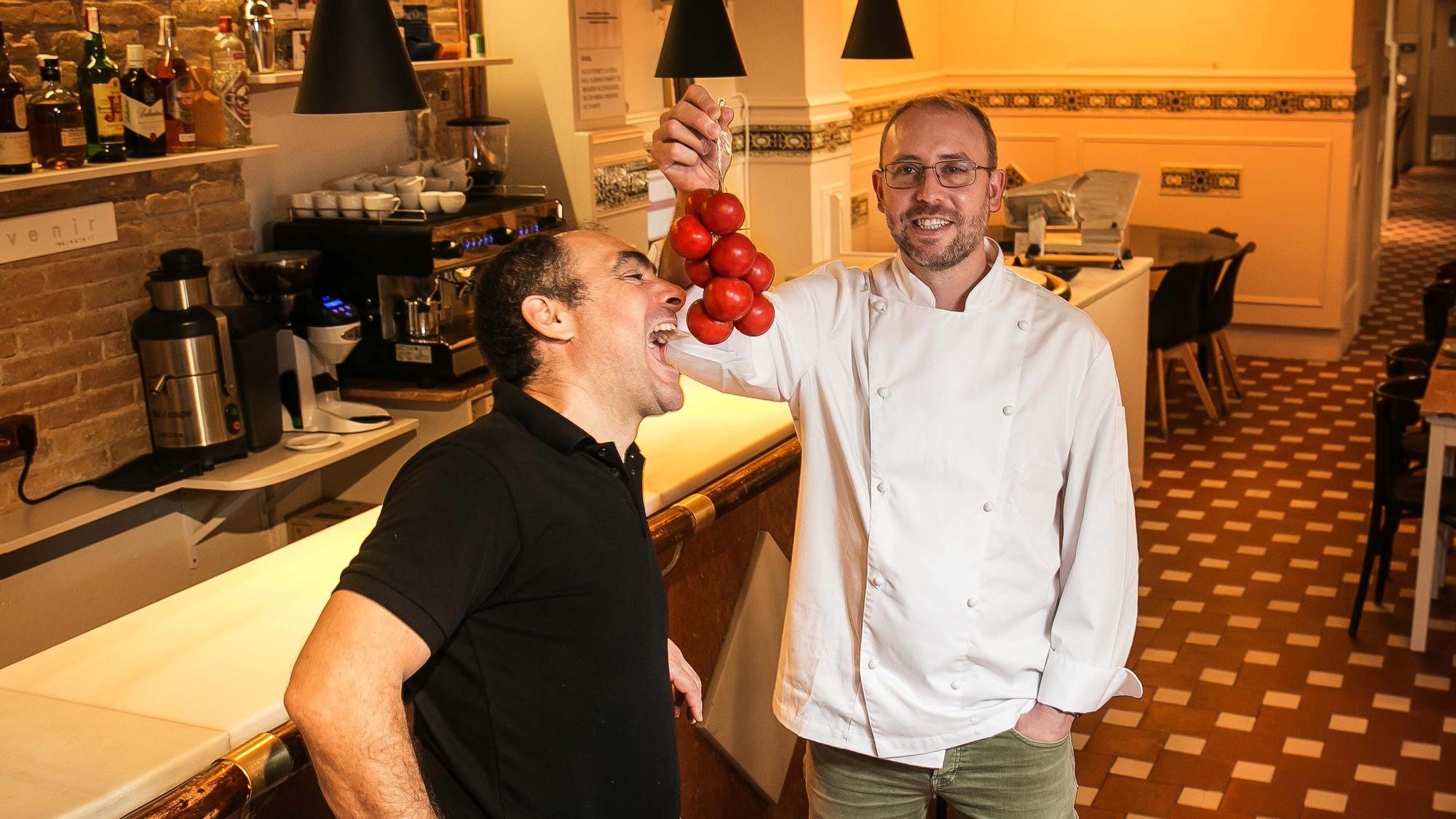 Chesco Salrach y Roger Viñas, en el restaurante Avenir.