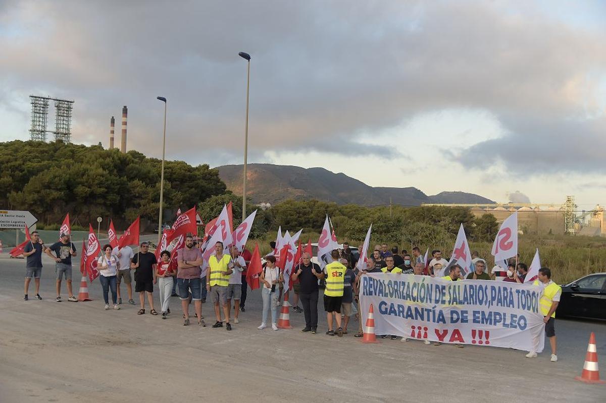 Huelga de los trabajadores de Repsol en Cartagena