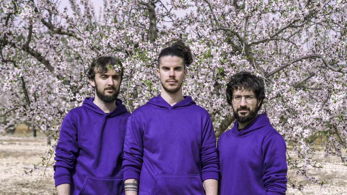 Los integrantes del grupo musical Púrpura.