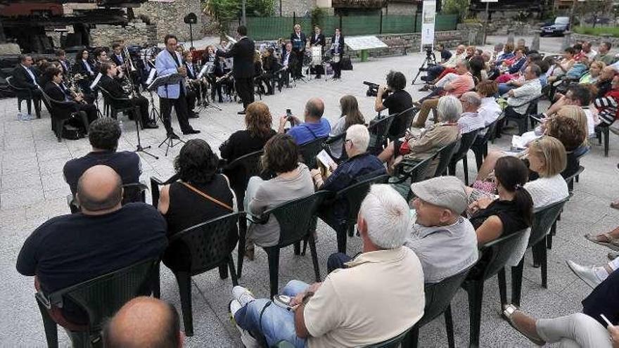 La Unión Musical pone banda sonora a Bueño