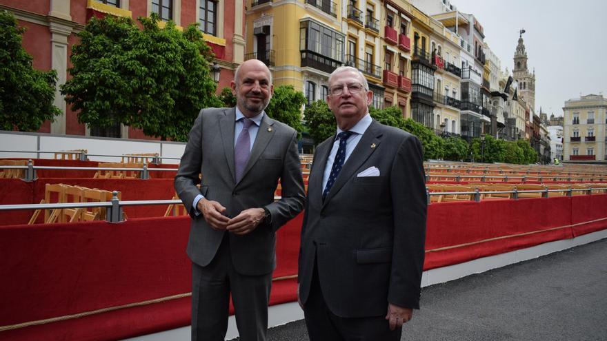 Visita a los palcos en la Plaza de San Francisco