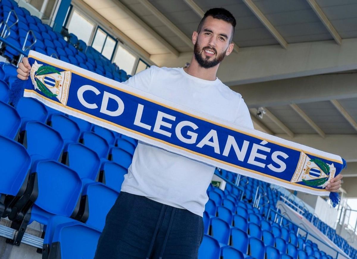 El delantero zaragozano Álex Millán, tras abandonar el Cartagena, fichó por el Leganés.