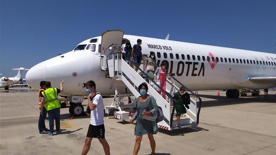 Imagen de viajeros en el aeropuerto de Castellón.