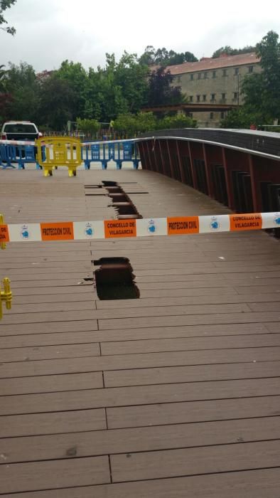 Parece que el conductor lleva poco tiempo en la ciudad y desconocía que el puente no tiene salida rodada - Es el segundo suceso de estas características en menos de un mes