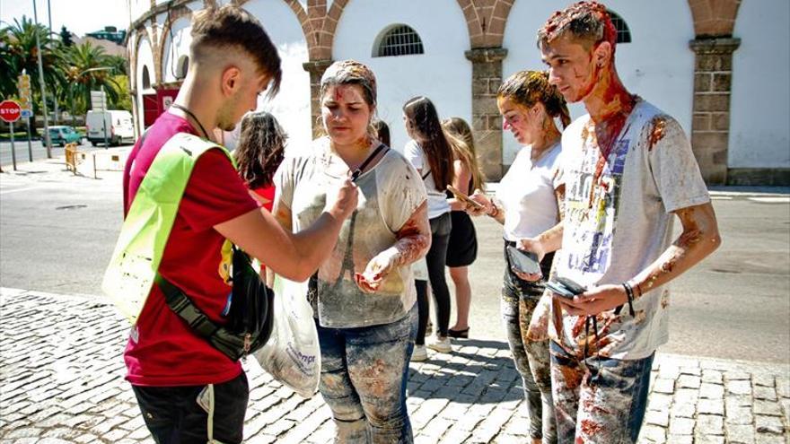 Rescinden el contrato al bar de Aguas Vivas por la fiesta ilegal de novatadas en Cáceres