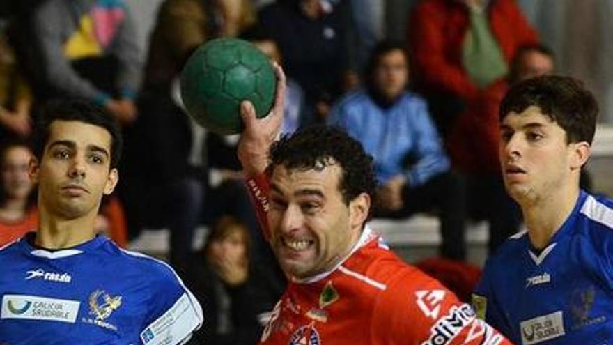 Daniel Hernández, con el Octavio, en su visita al Teucro en liga.