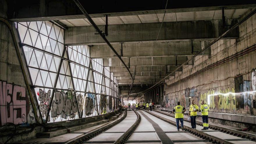 Reobre l’L1 del metro de Barcelona després de sis setmanes d’obres al tram Florida-plaça de Sants