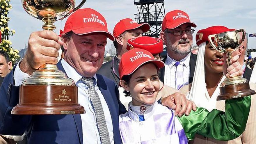 Michelle Payne se convierte en la primera mujer en ganar la Copa Melbourne de hípica