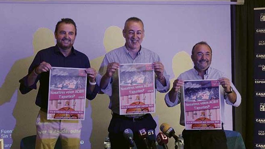 El presidente Guillem Boscana, en el centro, ayer en la presentación de la campaña.