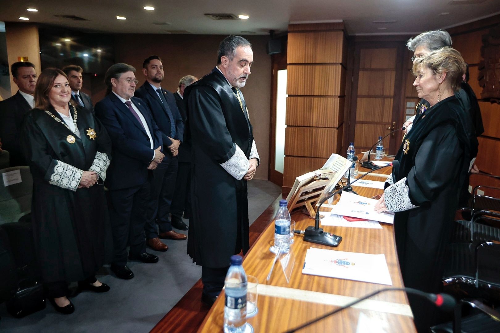 Toma de posesión de Niederleytner como presidente del Consejo Canario de Abogados