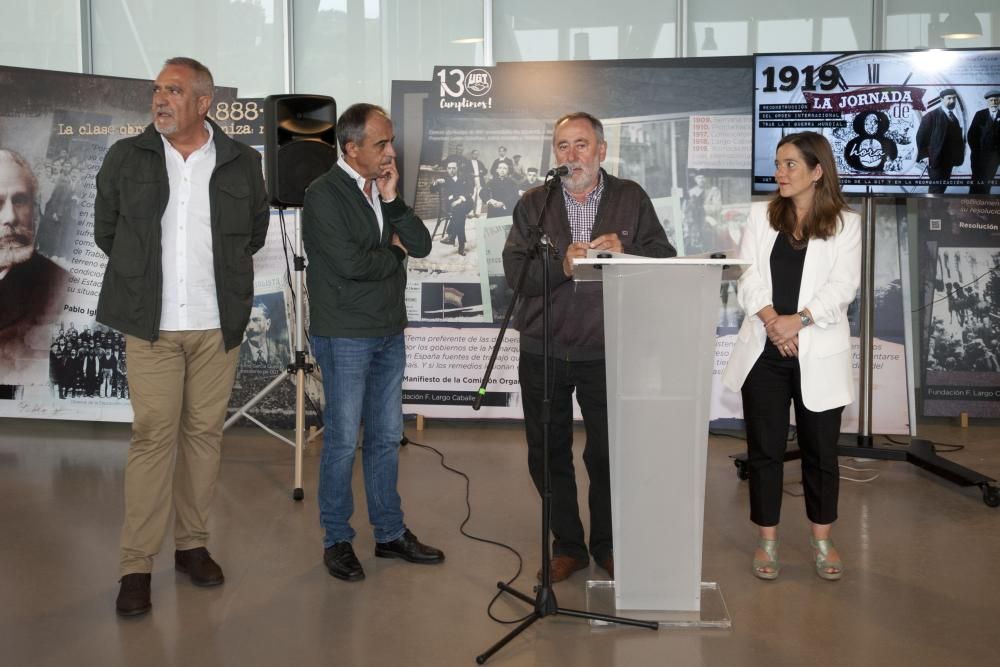 Inauguración de una exposición sobre los 130 años de UGT en el Ágora