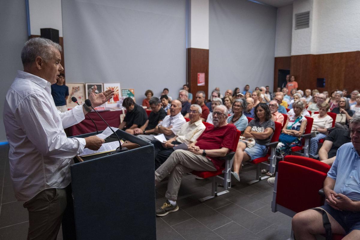 Així va ser l'acte en homenatge al mossèn Armengou