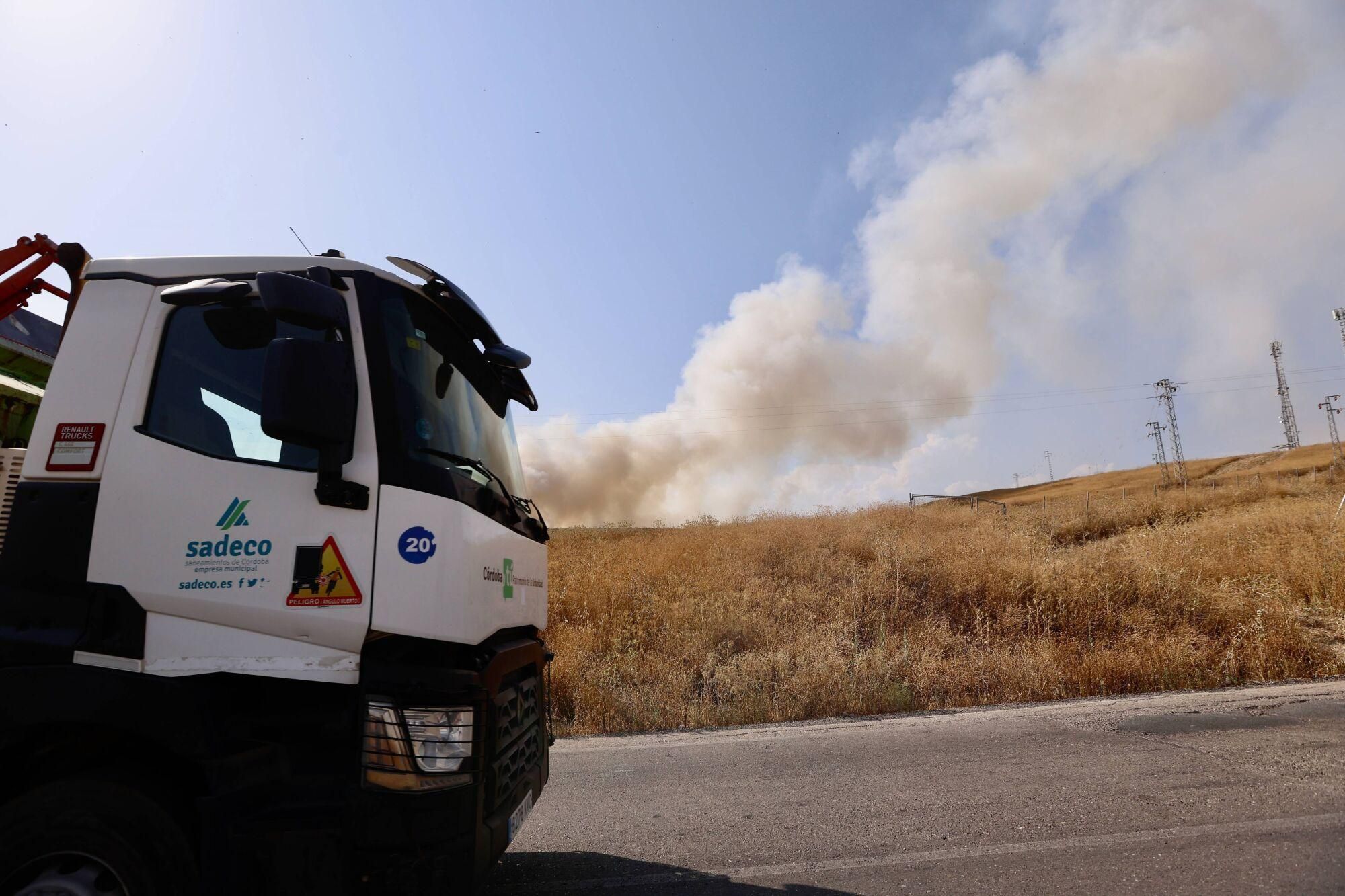 Incendio en el vertedero del Lobatón