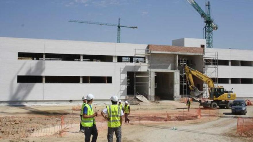 Imagen de la visita a las instalaciones de la nueva cárcel de Archidona, aún en construcción .