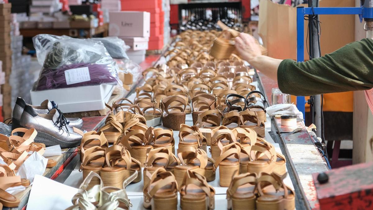 Planta de produción de una empresa de calzado de Elche.