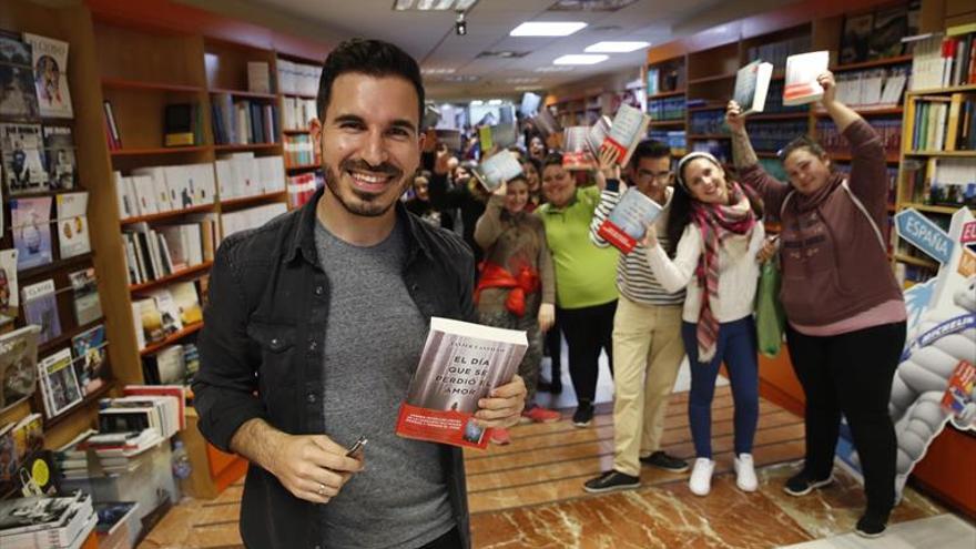 Javier Castillo, en la Librería Luque