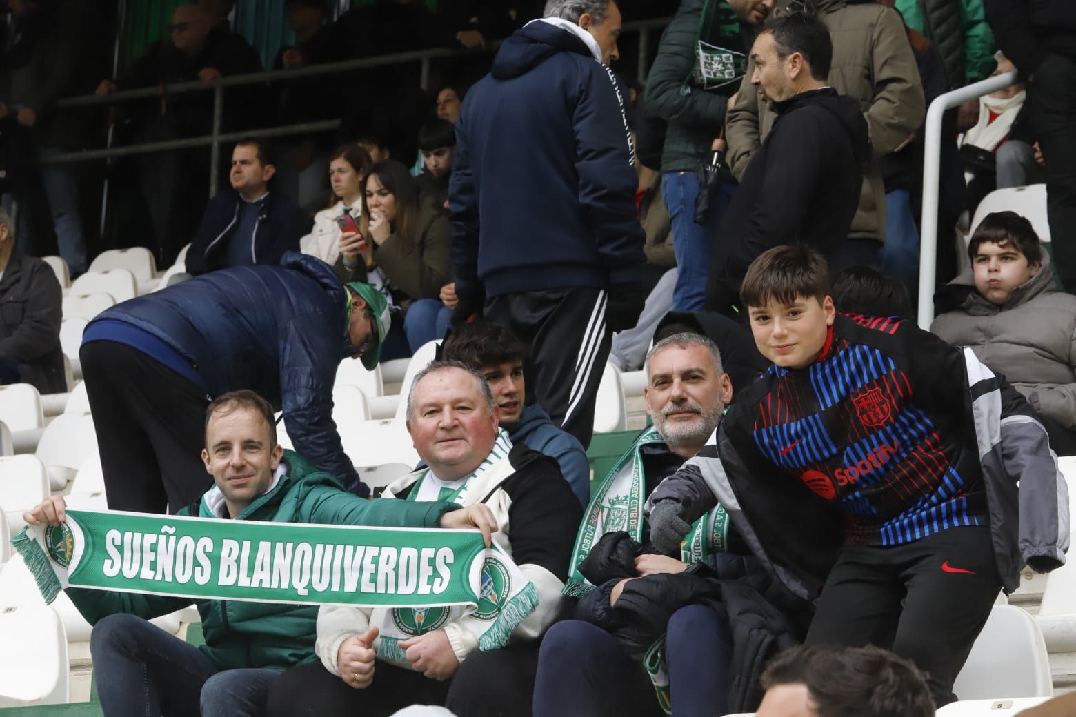 Córdoba CF-Racing de Santander | Las imágenes de la afición blanquiverde en El Arcángel