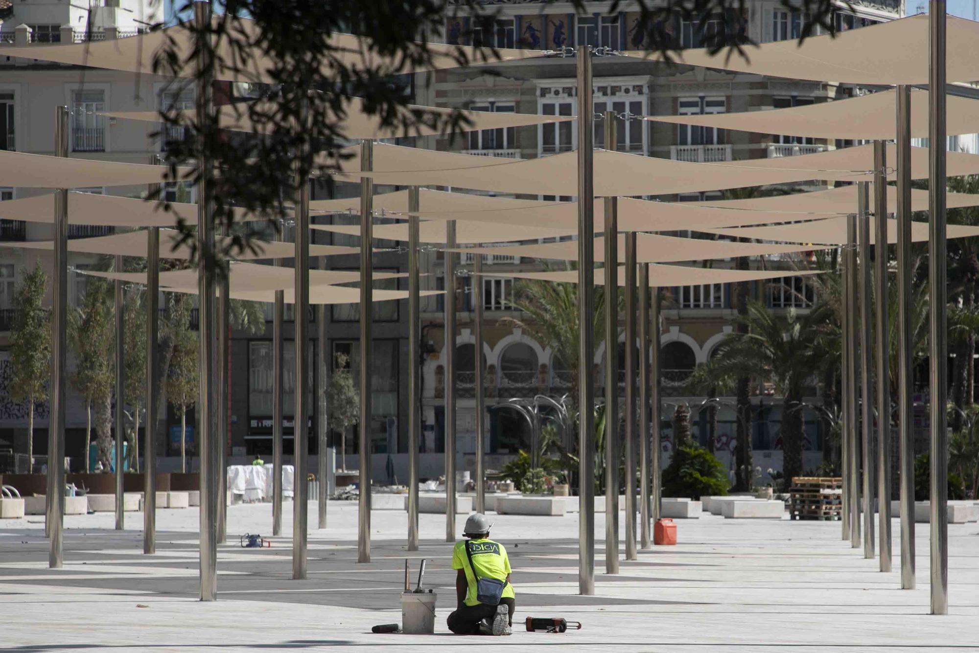 Todo preparado en la nueva Plaza de la Reina