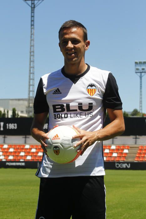 El Valencia CF presenta a Maksimovic