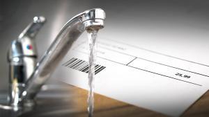 L’AMB aprova la pujada del preu de l’aigua a Barcelona amb l’abstenció dels Comuns