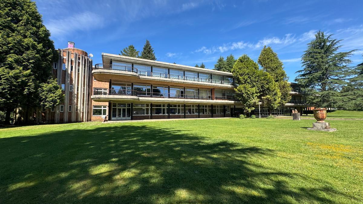 Centro Superior de Hostelería de Galicia, abierto en 1993 en A Barcia
