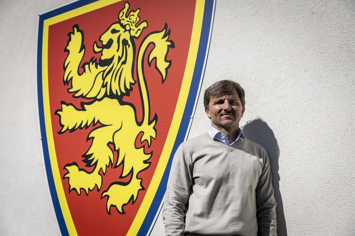 Lalo Arantegui, director deportivo del Real Zaragoza, posa en la Ciudad Deportiva.