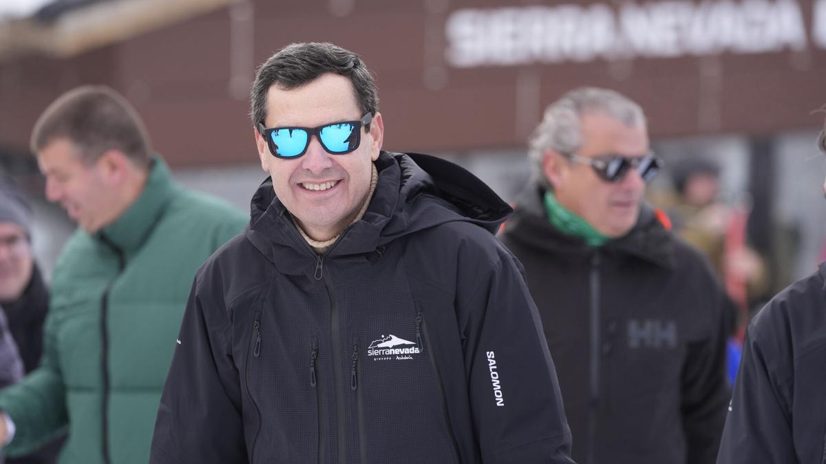 Juanma Moreno durante su visita a Sierra Nevada donde rechazó el sistema de financiación.
