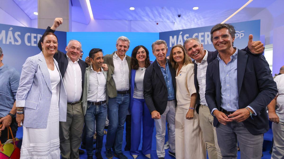 Los candidatos del PP a las siete ciudades, con Rueda y Feijóo en Santiago