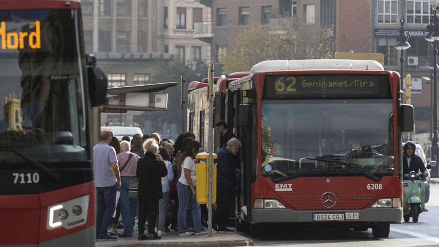 La EMT acerca a sus casas a 1.220 mujeres para evitar ataques machistas