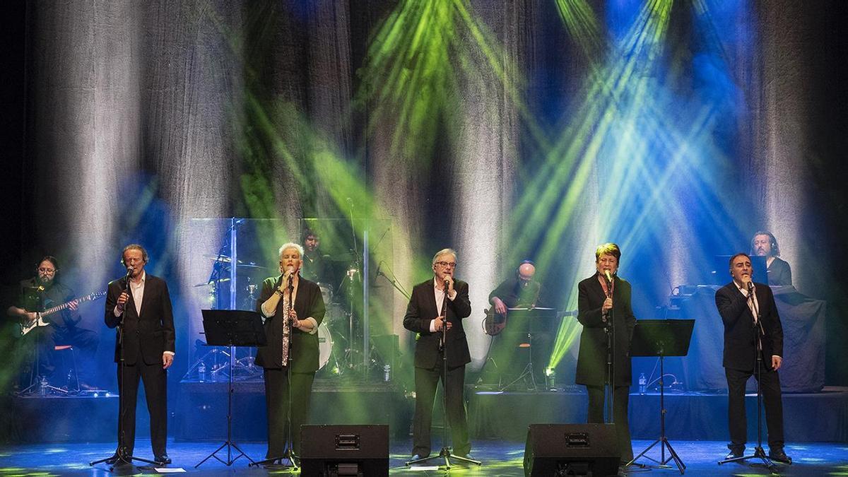 Mocedades, en un concierto.