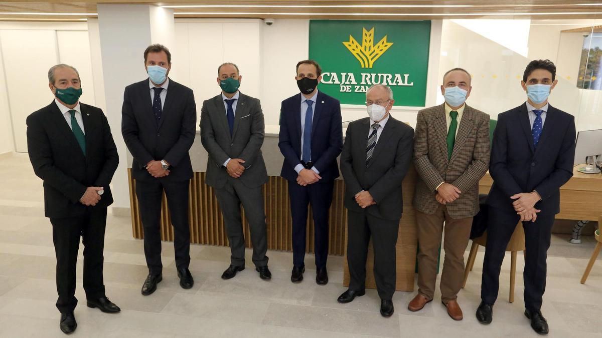 Inauguración de la oficina de Caja Rural en Valladolid.