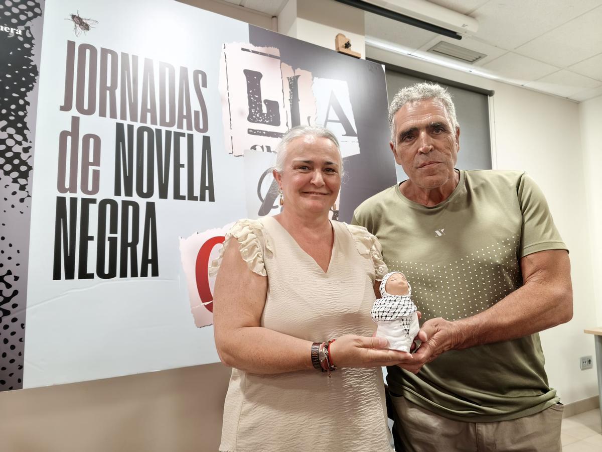 La inauguración de las jornadas de novela policiaca "Llanegra", en imágenes