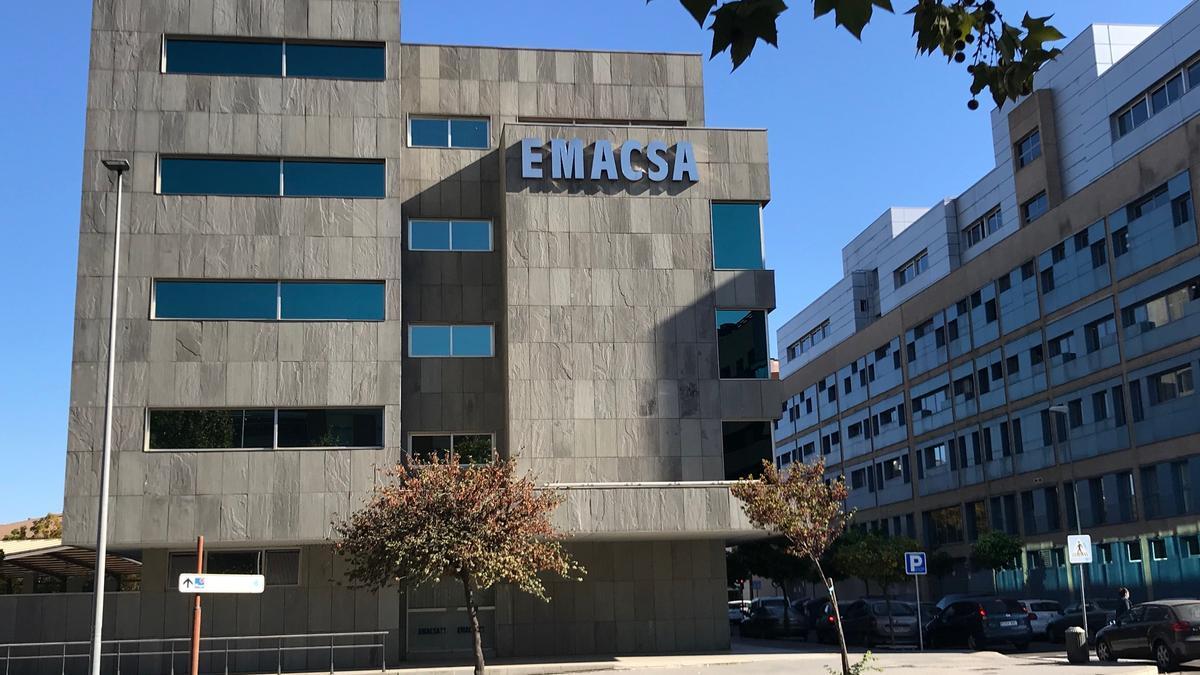 Fachada de la sede de Emacsa.