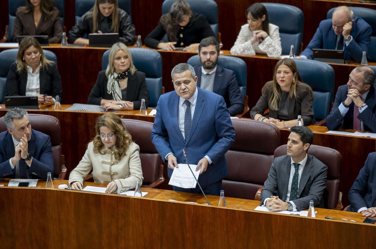El diputado del PP, Jorge Rodrigo Domínguez, durante un pleno en la Asamblea de Madrid, a 5 de febrero de 2026, en Madrid (España).
