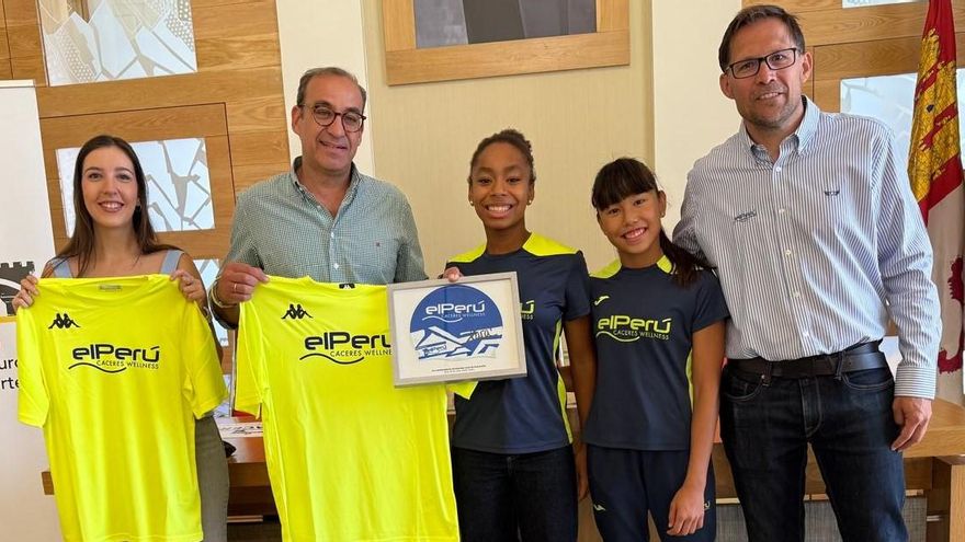 Noelia Rodríguez, Rafa Mateos, Lara Amarilla, Tatiana Castela y José Ángel Tena.