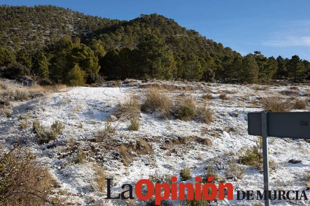 La nieve se deja ver tímidamente en la pedanía mor