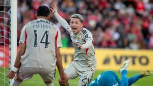 Prestianni en la celebración de un gol con el Benfica