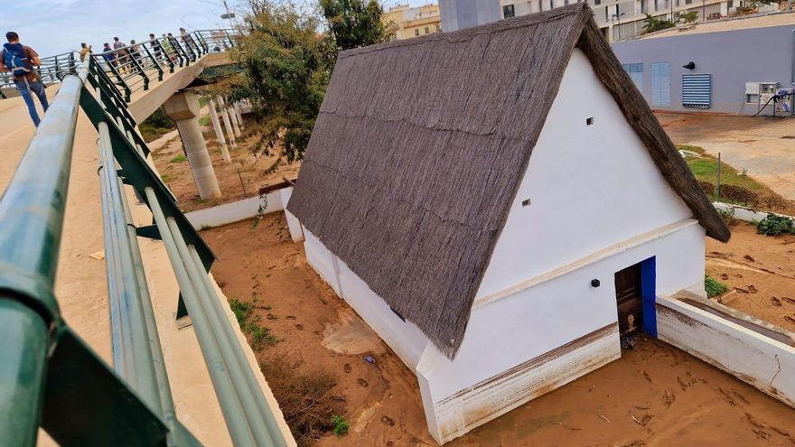 Arqueólogos y arquitectos inspeccionan los daños en las alquerías y barracas de València