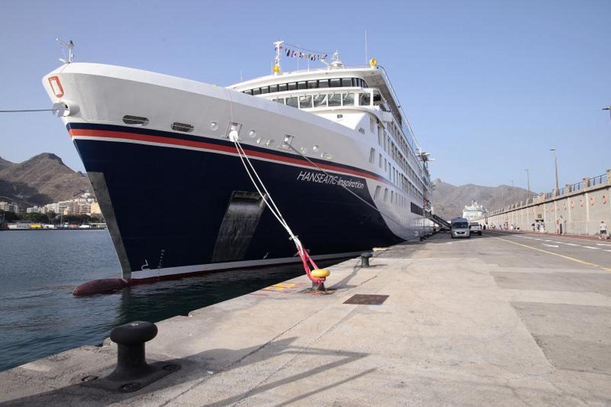 Cruceros en el puerto de la capital tinerfeña