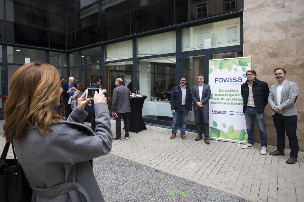 Foro sobre desafíos municipales en la gestión medioambiental