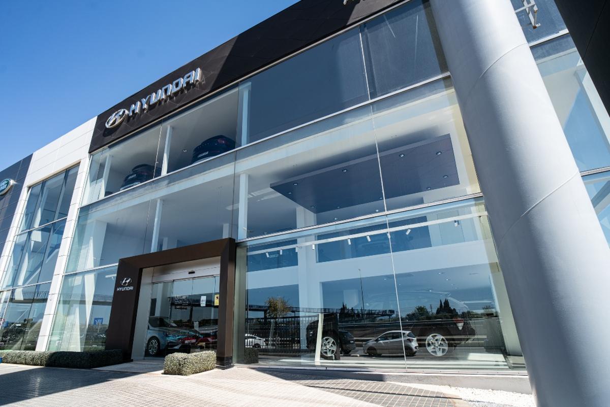 Fachada de uno de los concesionarios de Autiber Motor en la provincia de Valencia.