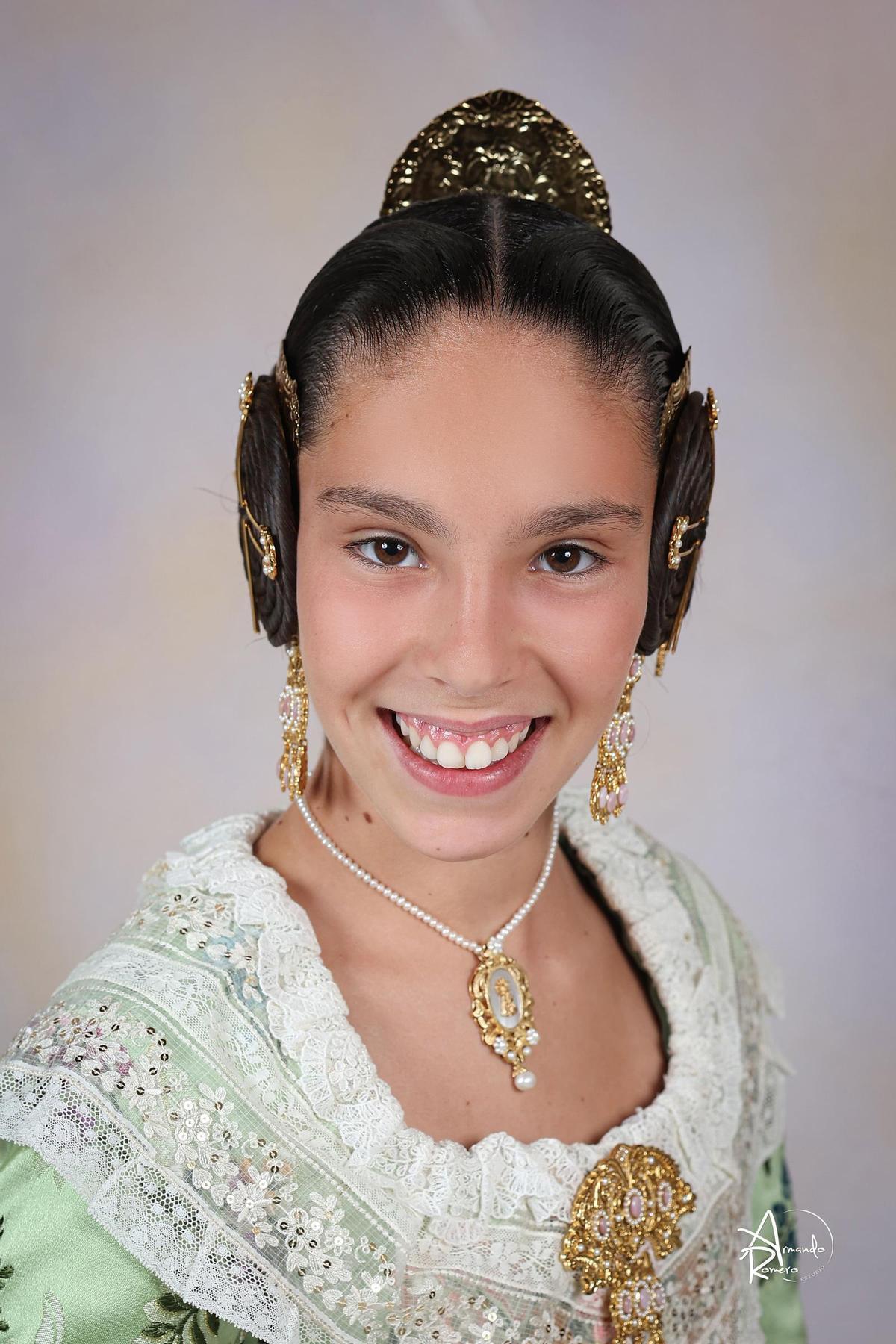 Aitana Santos Gonzalvo (Mossen Josep Cuenca-Pinedo) Aitana Santos Gonzalvo (Mossen Josep Cuenca-Pinedo)