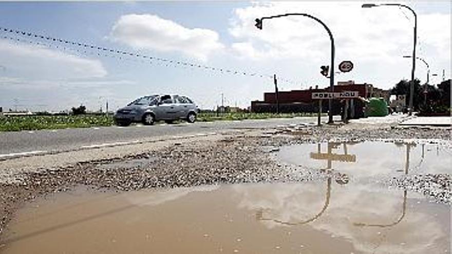 &quot;Cada vez que llueve se inunda  el pueblo y aquí nadie hace nada&quot;