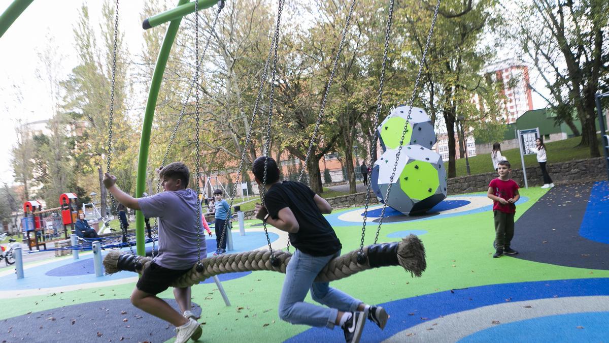 Los Juegos y los Parques También son para los Adolescentes