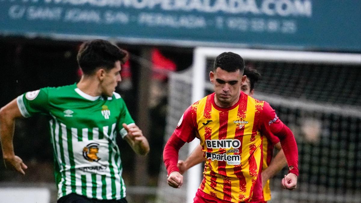 Una imatge del partit entre el Peralada i el Tona