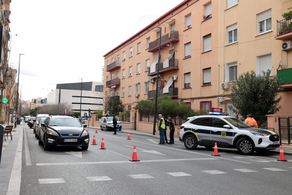 El punto de la avenida de Jijona en el que se ha producido el hundimiento.