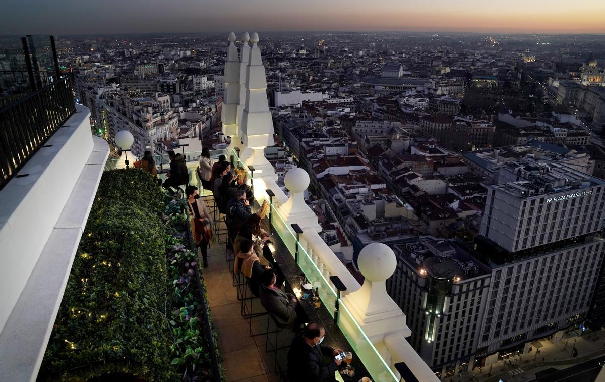 Terraza para copas con vistas al centro de Madrid.