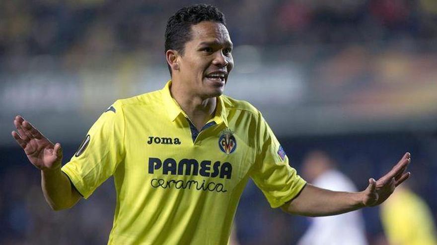 Bacca pretende resolver su futuro antes de reincorporase al Milan